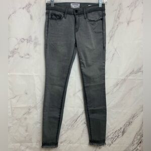 FRAME Le Skinny De Jeanne Raw Distressed Hem - J46